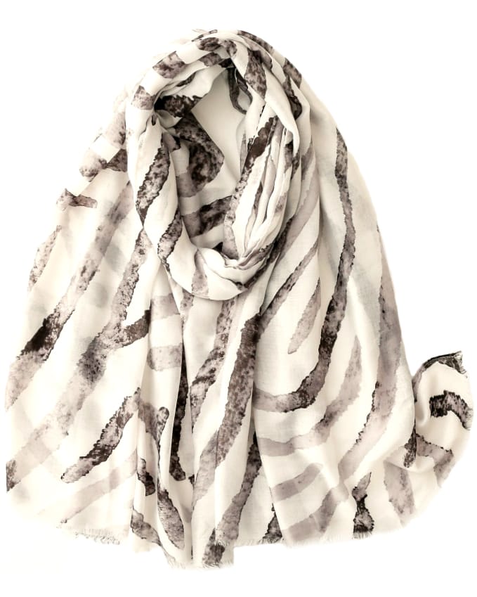 Tørklæde med zebra print i råhvid og grå